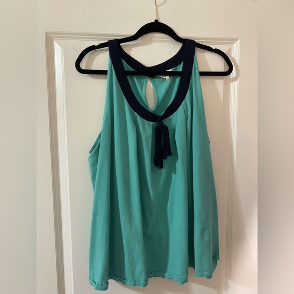 crown & ivy Tops - Woman’s Crown & Ivy 3x Tank Top